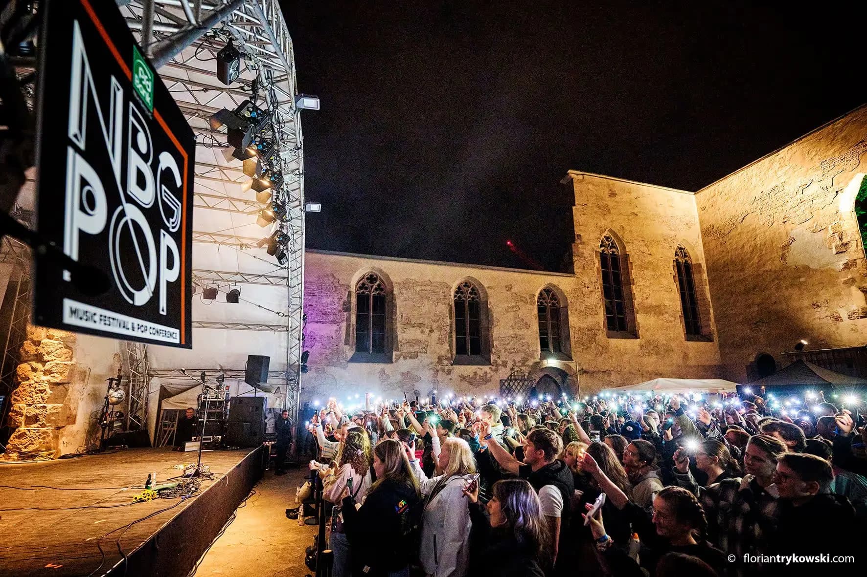 Wo findet das Nürnberg Pop Festival 2025 statt und wer tritt auf?